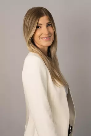 Amber Rozon, Victoria, Real Estate Agent